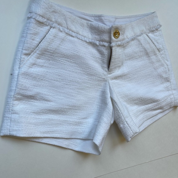 🎉HOST PICK🎉 Lilly Pulitzer white cotton/tweed/fringe shorts - Picture 2 of 14